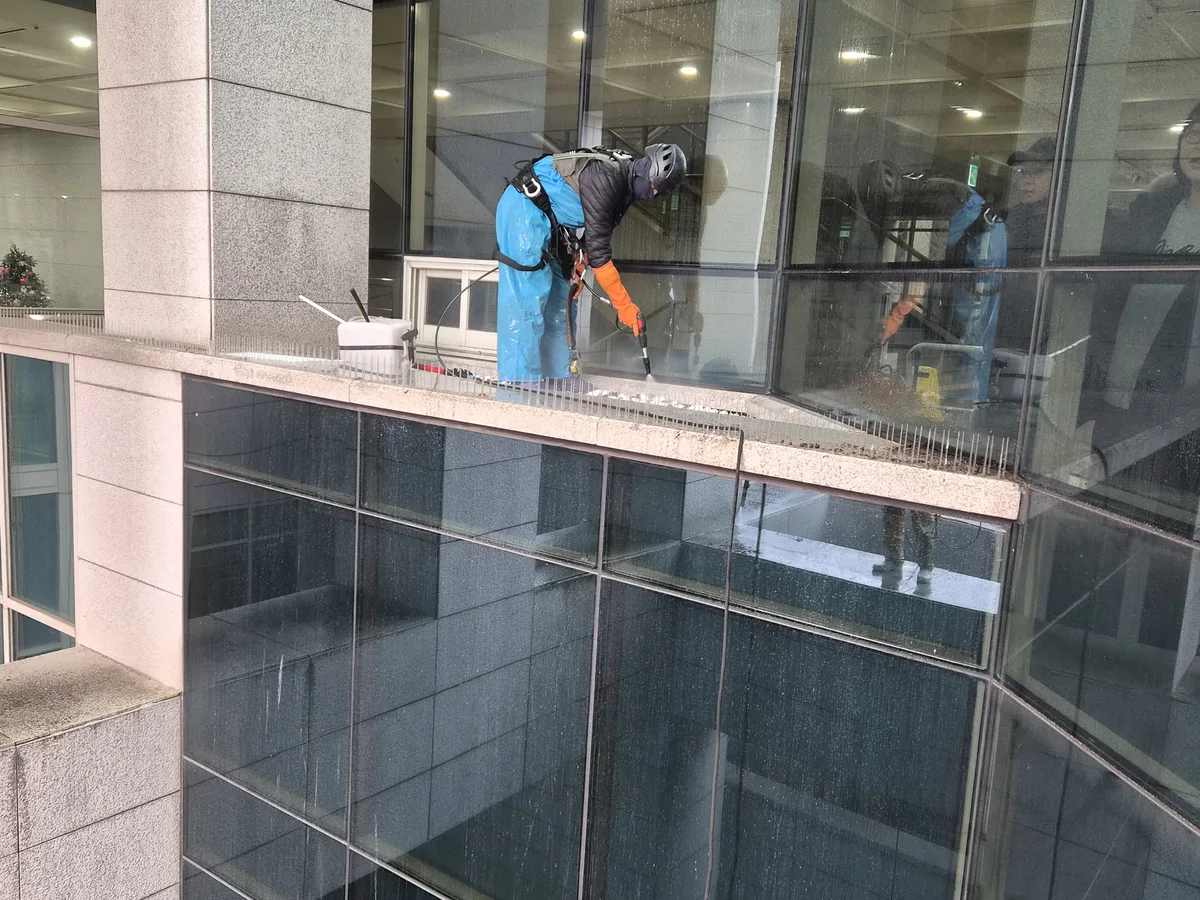 문경시 가은읍 건물 복도·대기 동선 야간 위생청소 사례 - 행진크린