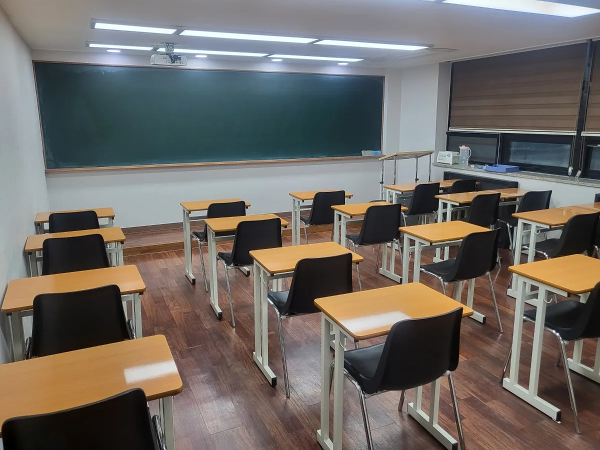 영양군 영양읍 어린이집 과학실 장비 주변 정밀 위생청소 사례 - 행진크린