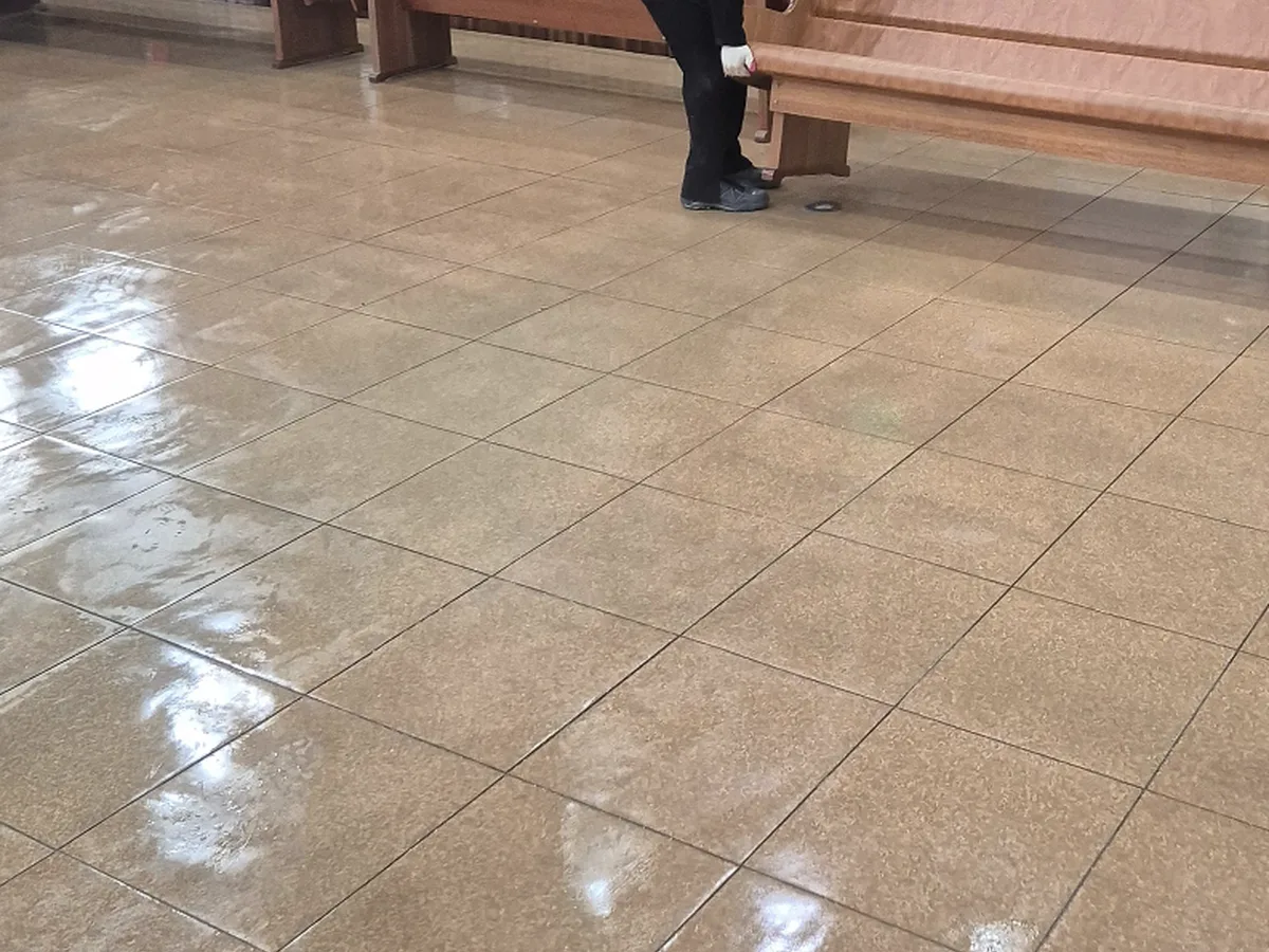 문경시 모전동 예배당 방송실 장비 주변 정밀 위생청소 사례 - 행진크린